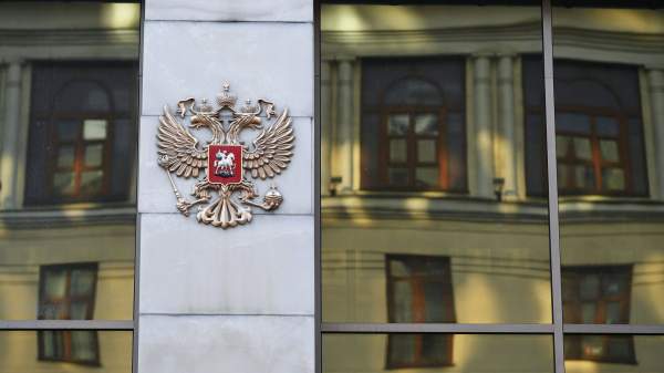 Read more about the article Совфед одобрил закон, запрещающий банкам открывать счета подросткам без согласия родителей