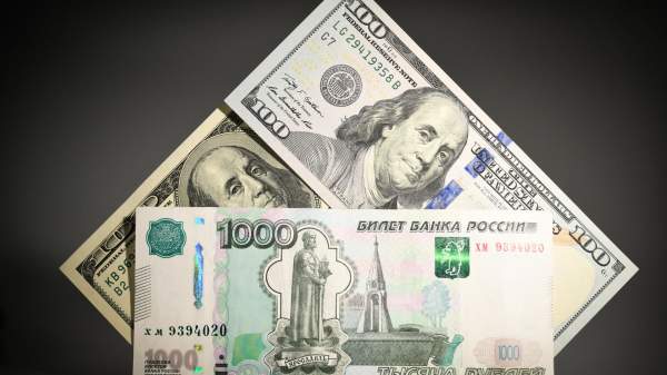 Read more about the article Экономист Гогаладзе: покупать валюту лучше крупным траншем, не дробя сделки