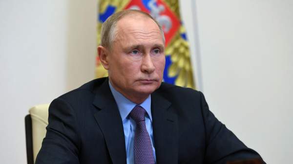 Read more about the article Путин: нужно увязывать бюджетно-налоговую и денежно-кредитную политику