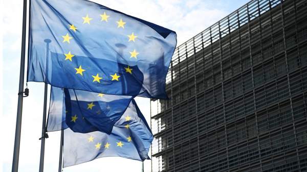 Read more about the article Euractiv: ЕС не знает, как совместить два кредита Украине в рамках разных программ