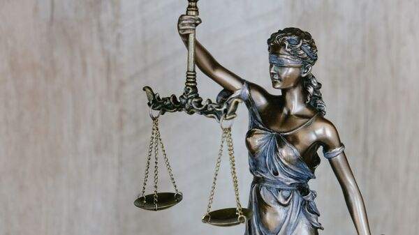 Read more about the article Суд Петербурга по заявлению ЦБ признал банкротом Таврический банк