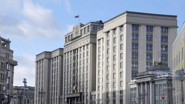 Read more about the article Госдума рекомендовала проработать введение карты российского соотечественника