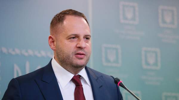 Read more about the article Ермак заявил, что НАБУ и САП проводят процессуальные действия у него дома