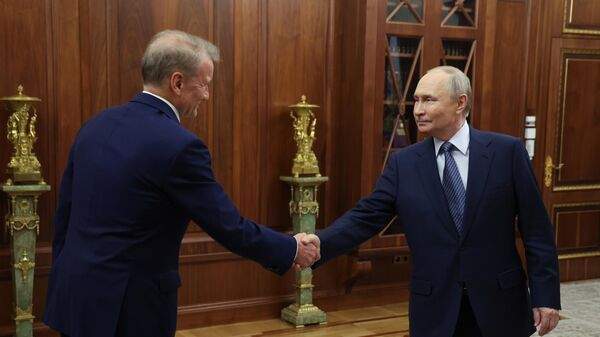 Read more about the article Путин на встрече с Грефом отметил солидную устойчивость Сбербанка