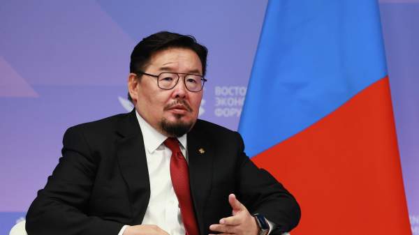 Read more about the article Занданшатар: Монголия готова дать разрешение на открытие филиала российского банка