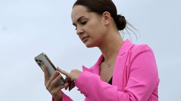 Read more about the article МВД рассказало о безопасности использования Face ID в банковских приложениях