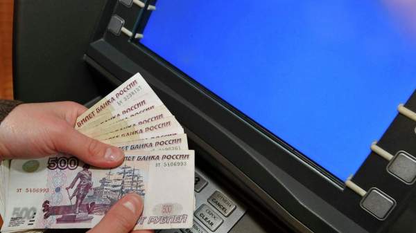 Read more about the article Аксаков: в Госдуме не обсуждали введение лимита на внесение наличных через банкоматы