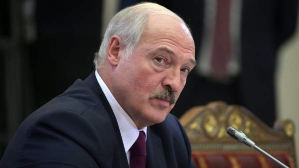 Read more about the article Лукашенко подписал указ о создании условий для деятельности криптобанков в Белоруссии