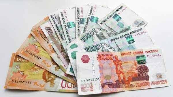 Read more about the article РИА Новуости: организаторы финансовых пирамид в России маскируются под брокеров