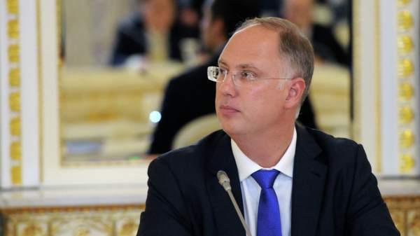 Read more about the article Дмитриев призвал Стармера уйти в отставку