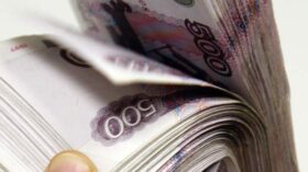 Аксаков поддержал введение лимита по внесению наличных в банкомат на 1 млн руб в месяц