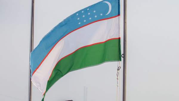 Read more about the article Президент Узбекистана подписал закон о вступлении республики в Новый банк развития БРИКС